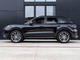 Certified 2025 Porsche Cayenne image 2