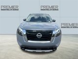 New 2025 Nissan Pathfinder Platinum image 2