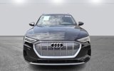 Used 2022 Audi e-tron Premium Plus w/ Premium Plus Package image 2