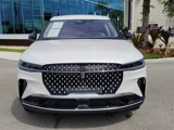 Used 2025 Lincoln Nautilus Premier image 2