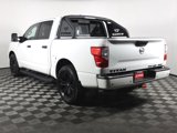 Used 2023 Nissan Titan SV w/ SV Convenience Package image 3