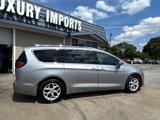 Used 2018 Chrysler Pacifica Touring-L Plus w/ Tire & Wheel Group image 5