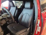 Used 2025 Chrysler Pacifica Select image 3