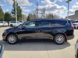New 2025 Chrysler Pacifica Select image 3