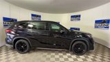 Used 2023 Toyota Highlander XSE image 3