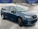 New 2025 Chrysler Pacifica Select image 4