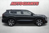 New 2025 Mitsubishi Outlander SE image 3