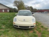 Used 2009 Volkswagen Beetle S image 2