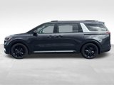 Used 2022 Kia Carnival SX Prestige image 2