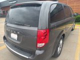 Used 2016 Dodge Grand Caravan SE image 3