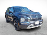 New 2025 Mitsubishi Outlander SE image 3