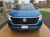 New 2025 Volkswagen Atlas Cross Sport SEL Premium R-Line image 2