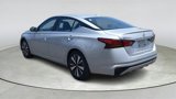 Used 2022 Nissan Altima 2.5 SV image 5