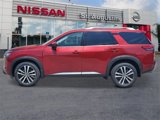 New 2025 Nissan Pathfinder Platinum image 3