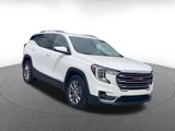 Used 2024 GMC Terrain SLT image 3