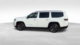 Used 2023 Jeep Wagoneer Series III w/ Convenience Group I image 2