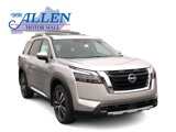 New 2025 Nissan Pathfinder Platinum image 2