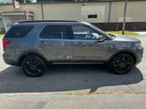 Used 2019 Ford Explorer XLT w/ Equipment Group 202A image 6