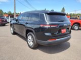 Used 2023 Jeep Grand Cherokee L Laredo image 4