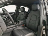 New 2025 Porsche Cayenne Coupe image 5