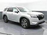 New 2025 Nissan Pathfinder Platinum image 2