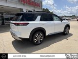 New 2025 Nissan Pathfinder Platinum image 4