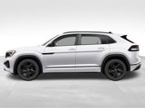 New 2026 Volkswagen Atlas Cross Sport SEL R-Line image 3