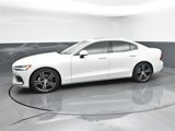 Used 2021 Volvo S60 T5 Inscription image 4