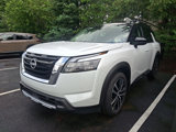 New 2025 Nissan Pathfinder Platinum image 3