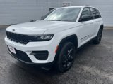 New 2025 Jeep Grand Cherokee Altitude image 3