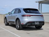 Certified 2025 Porsche Macan image 3