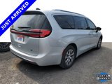 Used 2023 Chrysler Pacifica Pinnacle image 5