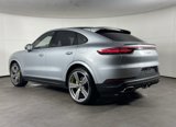 Used 2023 Porsche Cayenne Coupe image 3