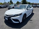 Used 2021 Toyota Camry SE image 3