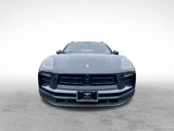 Used 2024 Porsche Macan image 2