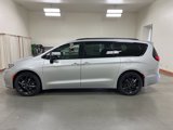 New 2024 Chrysler Pacifica Touring-L w/ S Appearance Package image 5