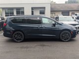 New 2025 Chrysler Pacifica Limited image 2