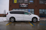 Used 2020 Chrysler Pacifica Limited image 4