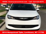 Used 2023 Chrysler Voyager LX image 2