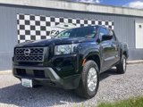 Used 2023 Nissan Frontier SV image 3