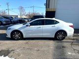 Used 2017 Acura TLX image 2