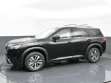 New 2025 Nissan Pathfinder SL image 2