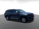 Used 2024 Ford Explorer XLT image 2