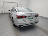 Used 2023 Nissan Altima 2.5 SV image 6