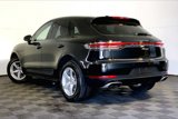 Certified 2021 Porsche Macan image 3
