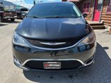 Used 2019 Chrysler Pacifica Touring-L image 3