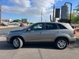 Used 2015 Kia Sorento LX image 2