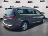 Certified 2022 Chrysler Pacifica Touring-L image 4
