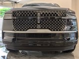New 2025 Lincoln Navigator Reserve image 2