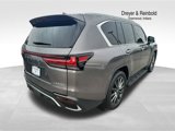 Used 2023 Lexus LX 600 F Sport image 4